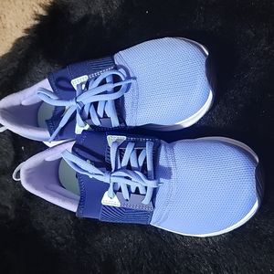 NEW BALANCE running shoes